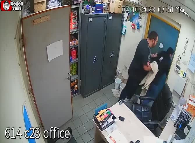 Video :To get away from Hamas, they hide in a freezer
